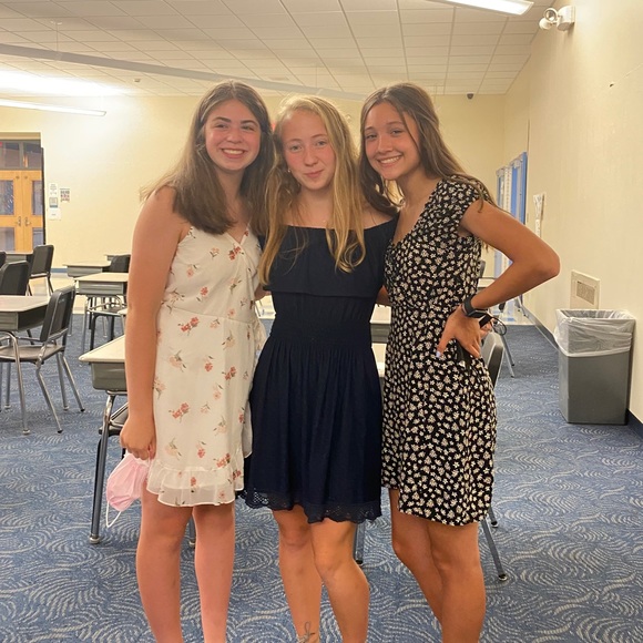 Meet your Posher, Mallory - Picture 1 of 1